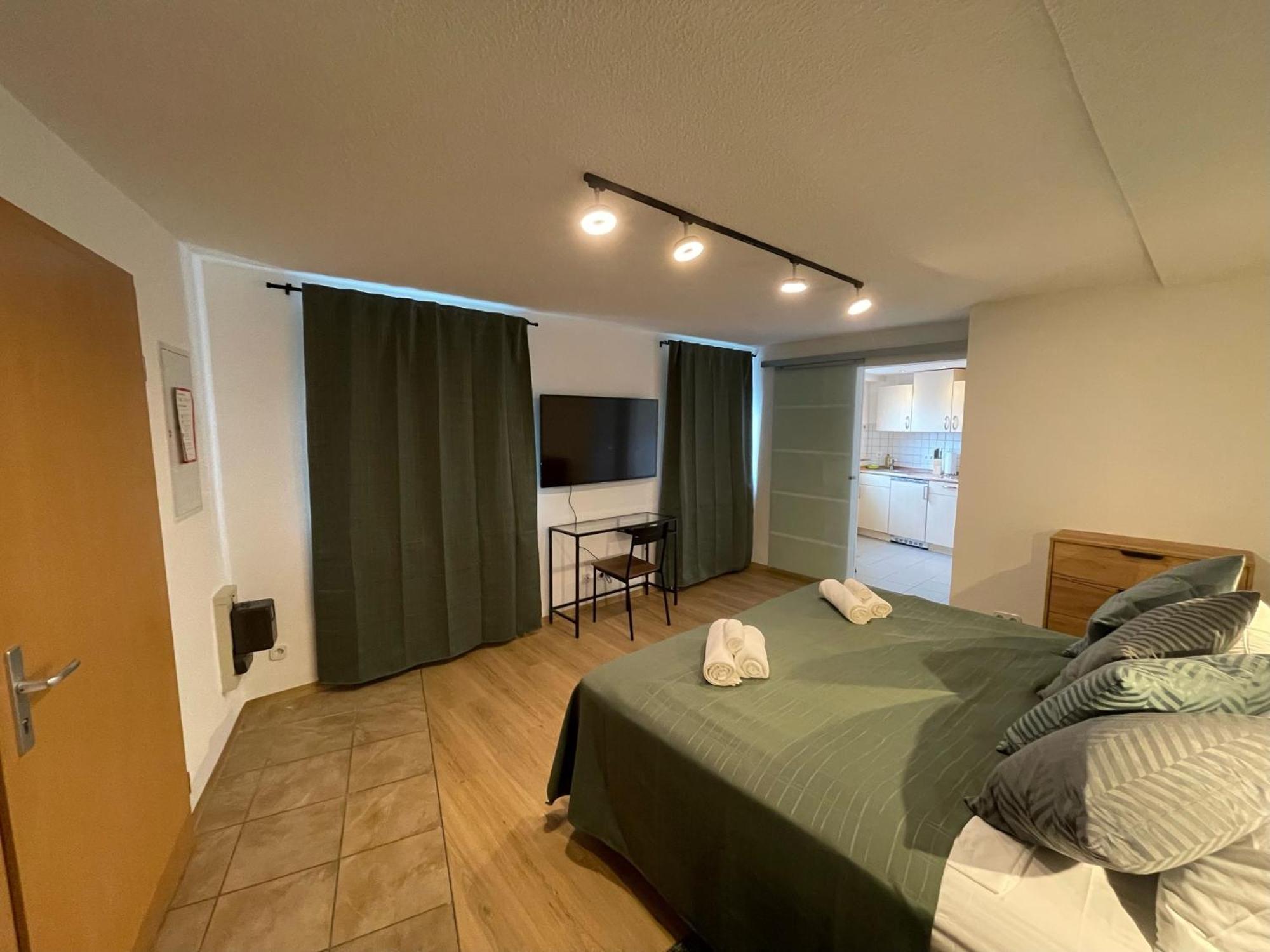 באיירוט Apartment Violine1 Am Bahnhof-City מראה חיצוני תמונה