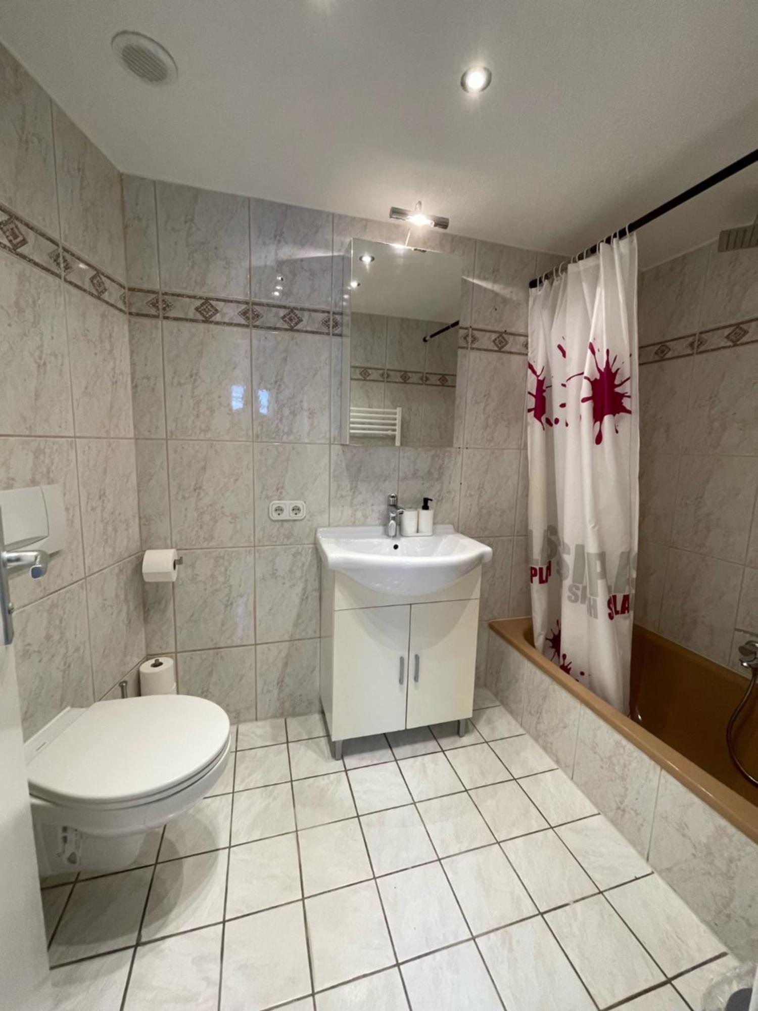 באיירוט Apartment Violine1 Am Bahnhof-City מראה חיצוני תמונה